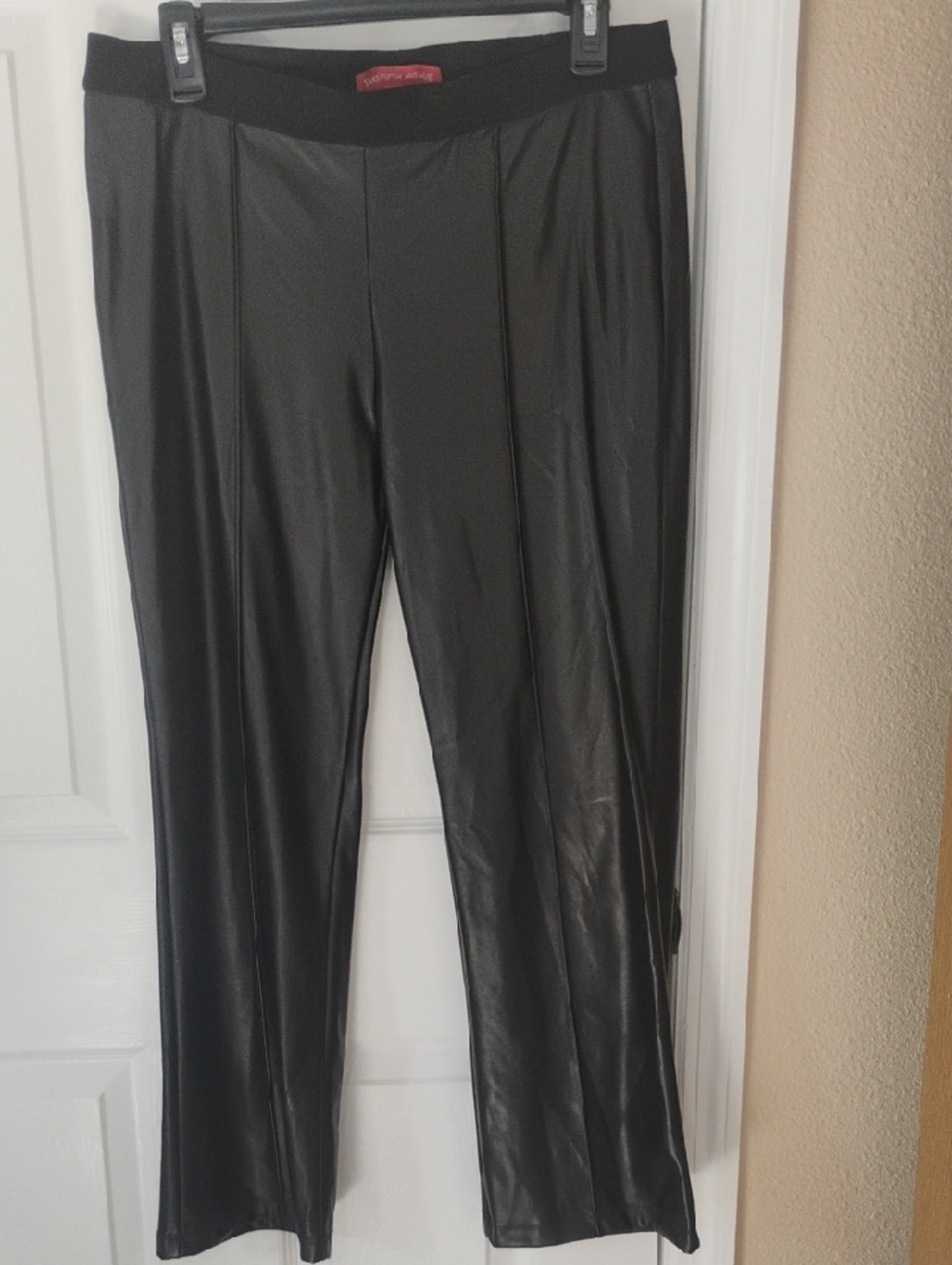Saks Fifth Avenue Size Large Black Pleather Leggings